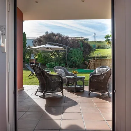 Entre Santander Y Cabarceno Con Piscina Holiday home